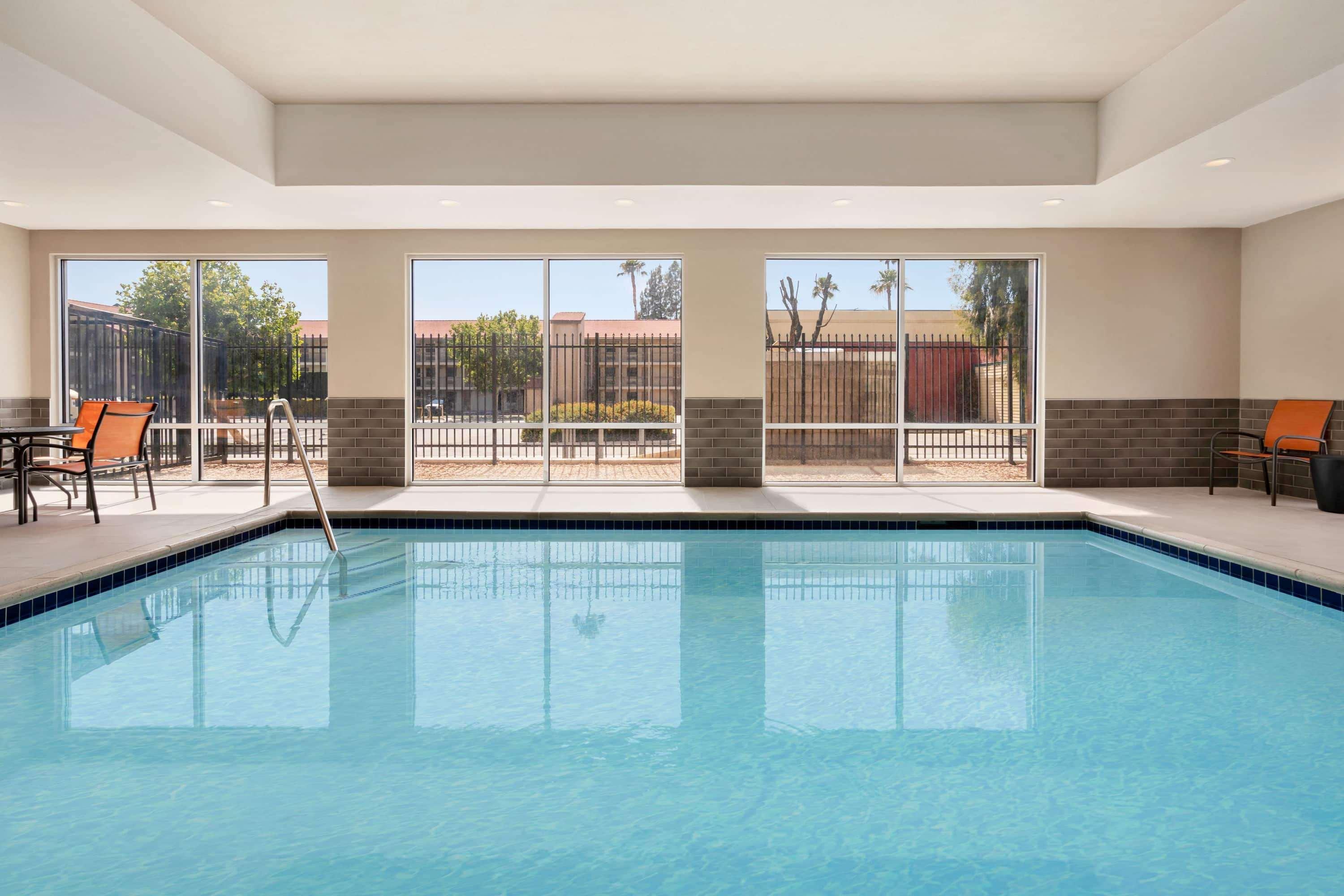 La Quinta Inn & Suites By Wyndham San Bernardino Ngoại thất bức ảnh