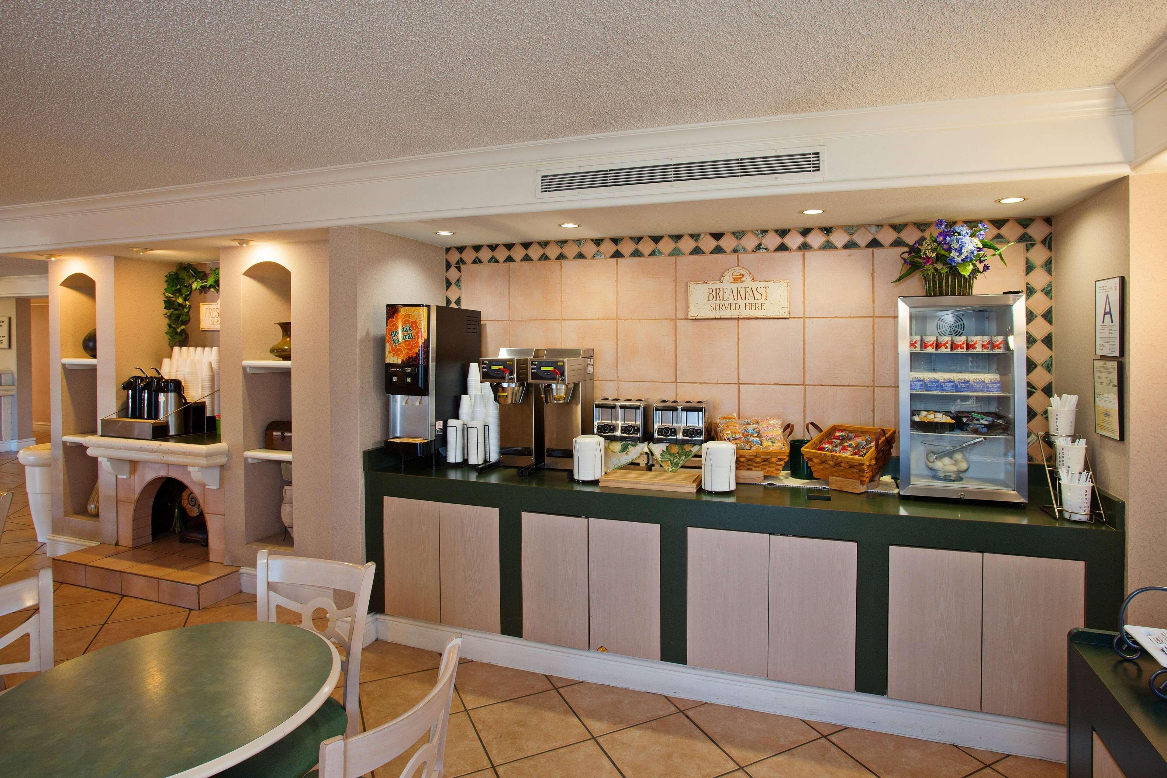 La Quinta Inn & Suites By Wyndham San Bernardino Ngoại thất bức ảnh