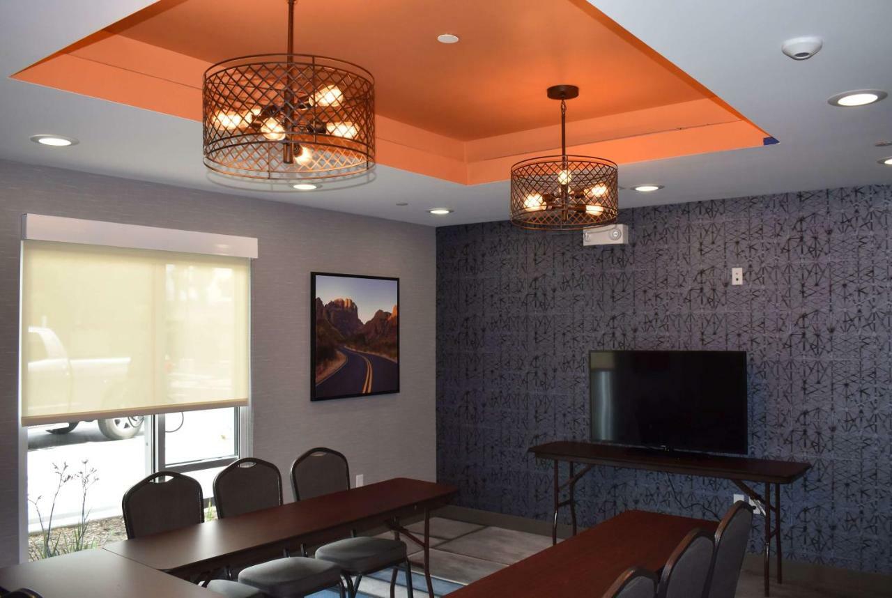 La Quinta Inn & Suites By Wyndham San Bernardino Ngoại thất bức ảnh
